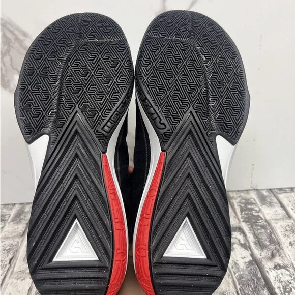 Nike Zoom Freak 5 Double Trouble Black University Red DX4985 004 men’s size 11.5 - Picture 4 of 5